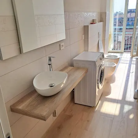 Attico Centro 2 * 살루초