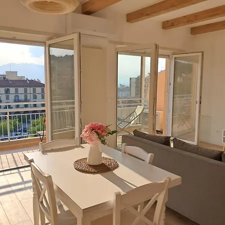 아파트 Attico Centro 2 살루초